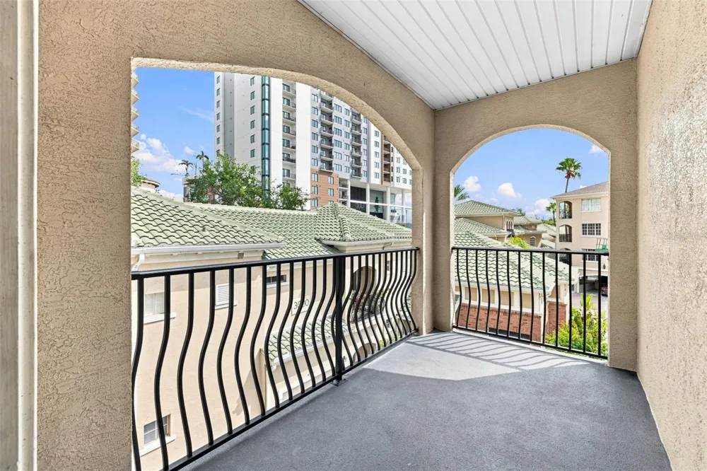 501 KNIGHTS RUN AVENUE #2202 Tampa, FL 33602