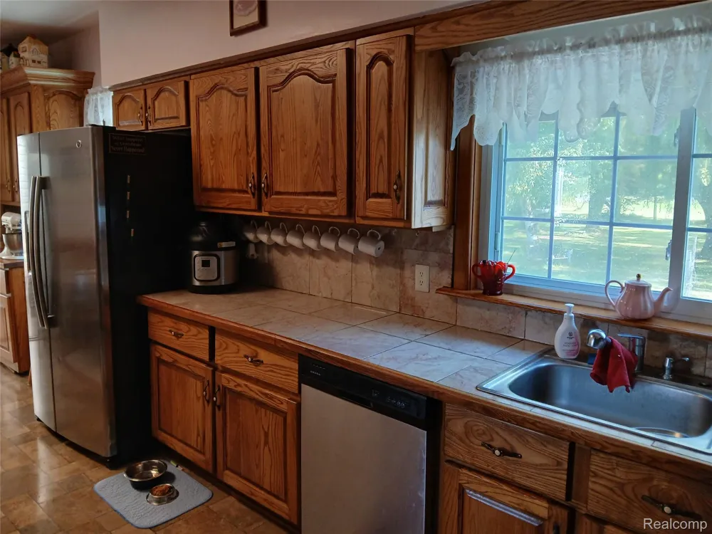 5405 S Lakeshore Road Sherman Township, MI 48441