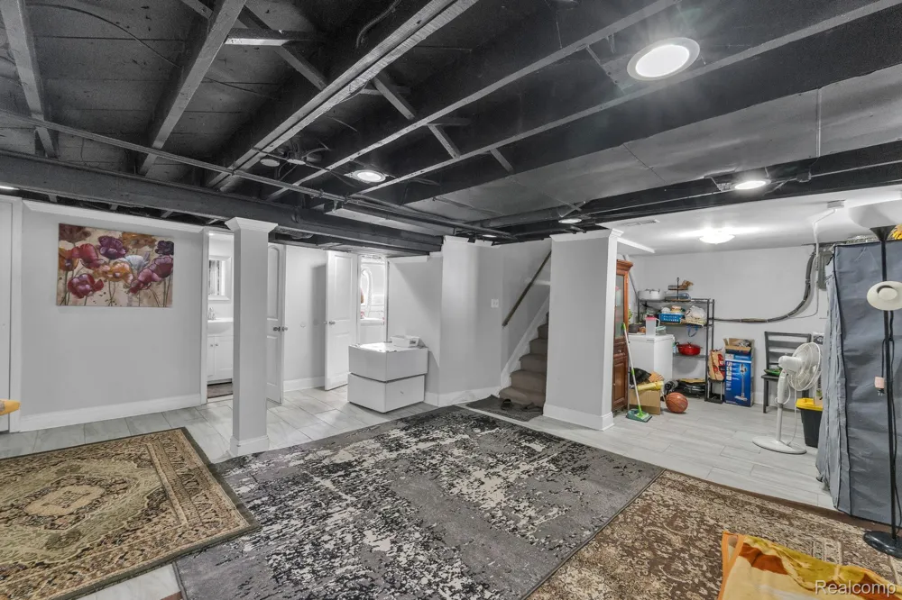 4873 Curtis Street Dearborn City, MI 48126