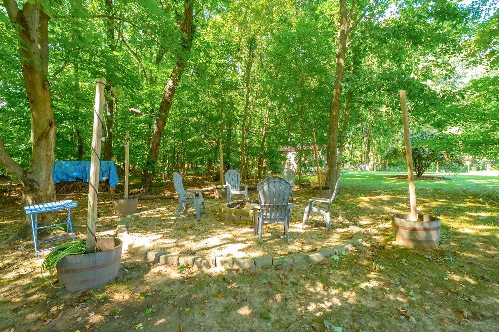 48884 Hickory Lane Antwerp Township, MI 49071