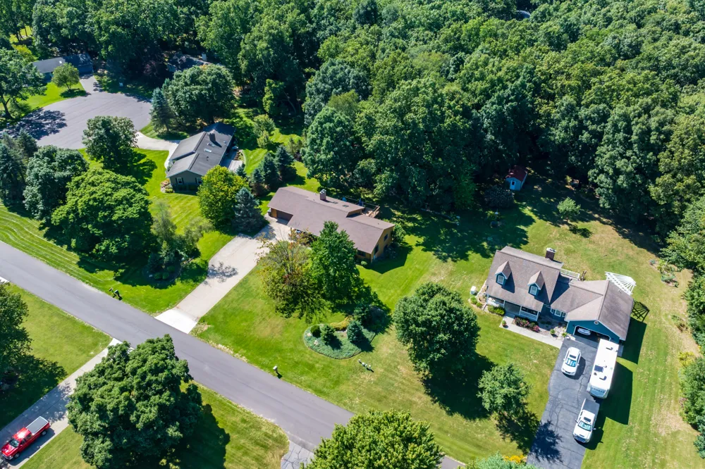 48884 Hickory Lane Antwerp Township, MI 49071