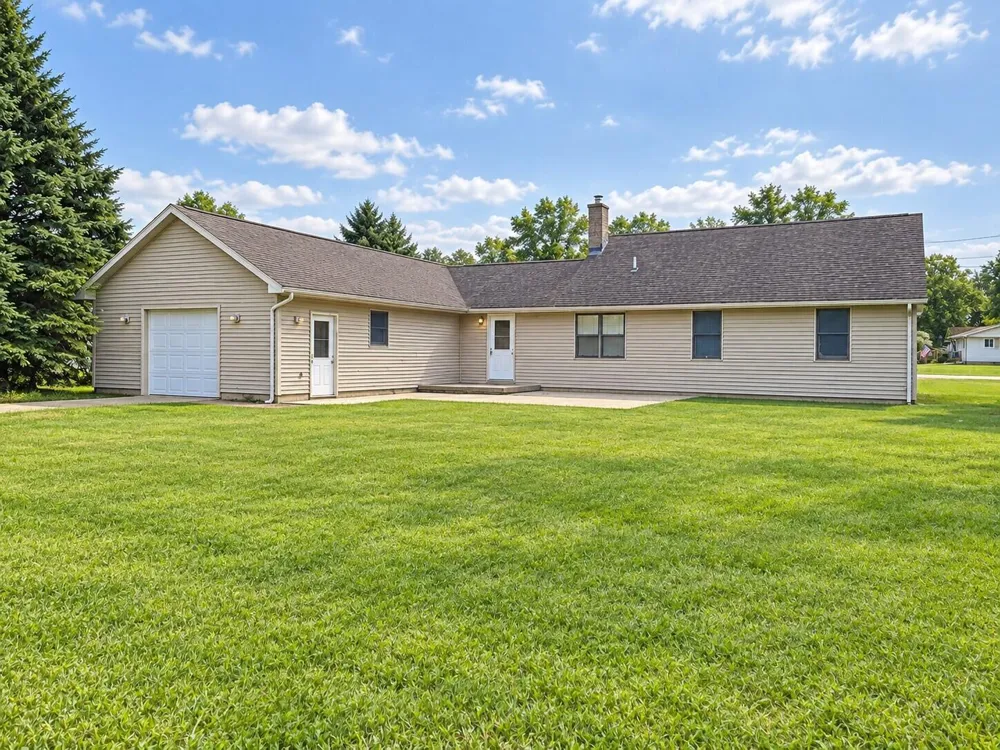 502 Jackson Street Cement City, MI 49233