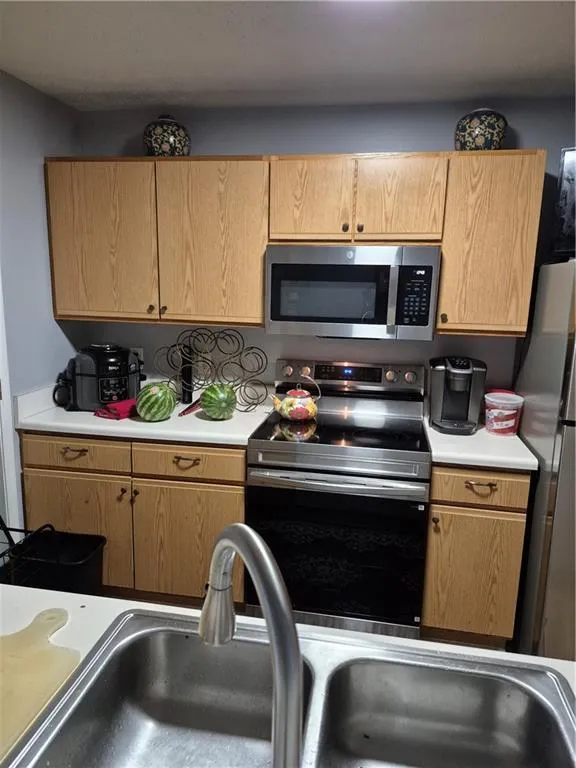 1301 Fairington Village Drive Lithonia, GA 30038
