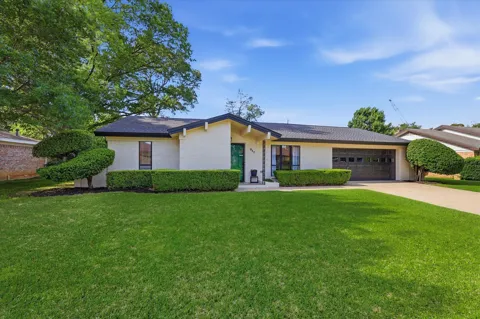 217 E Louella Drive