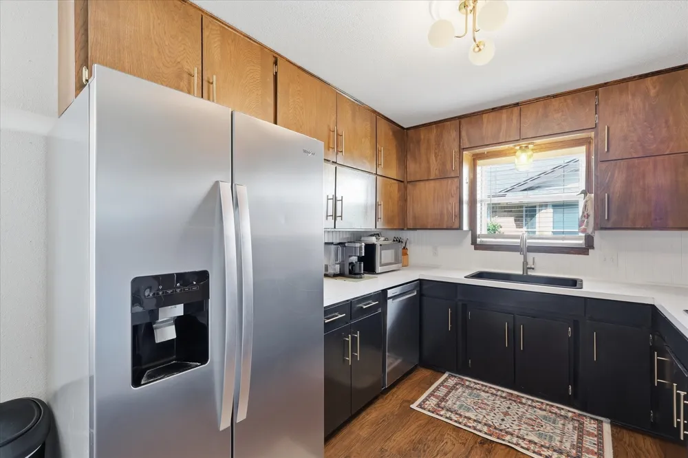 217 E Louella Drive Hurst, TX 76054