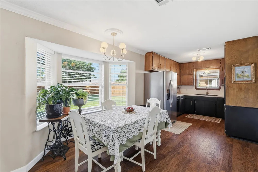 217 E Louella Drive Hurst, TX 76054