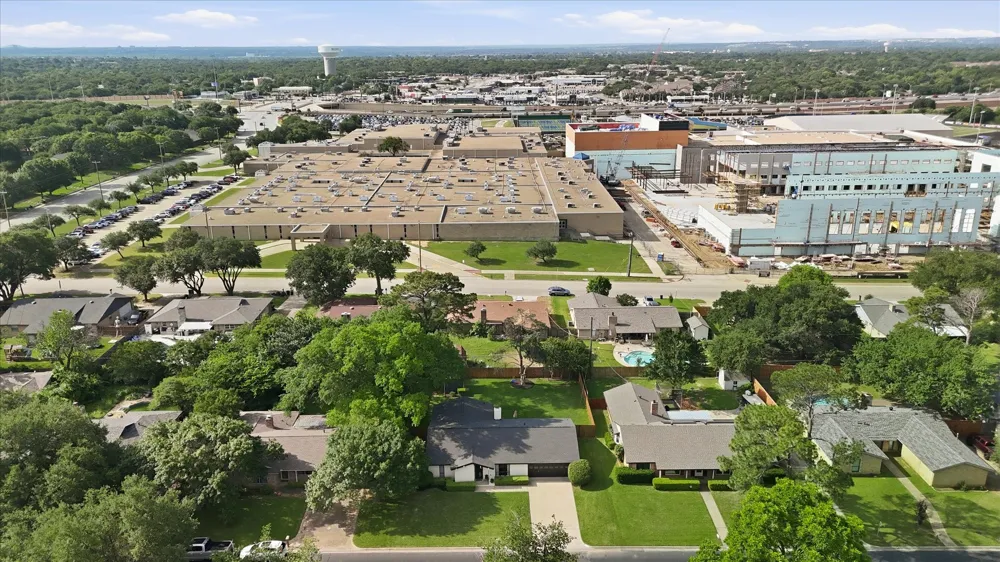 217 E Louella Drive Hurst, TX 76054