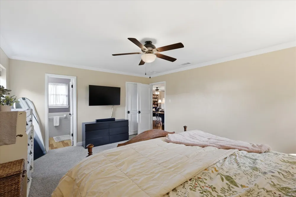 217 E Louella Drive Hurst, TX 76054