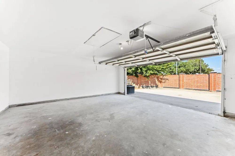 3002 University Drive Plano, TX 75075