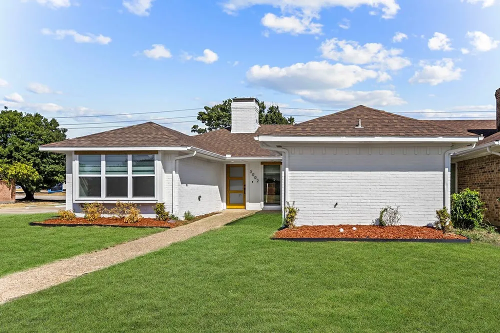 3002 University Drive Plano, TX 75075