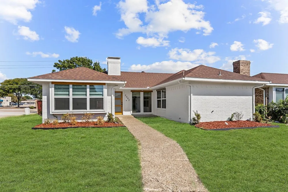 3002 University Drive Plano, TX 75075