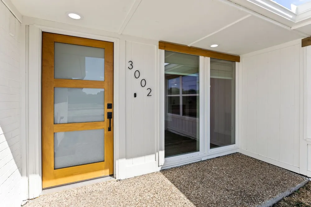 3002 University Drive Plano, TX 75075