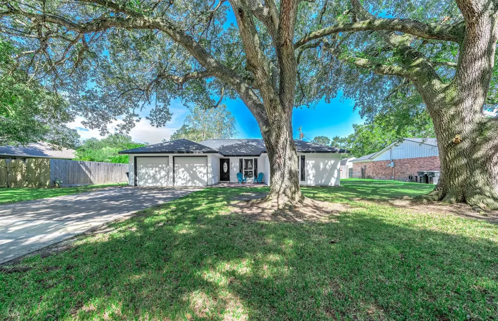 3713 Wilshire Drive Alvin, TX 77511