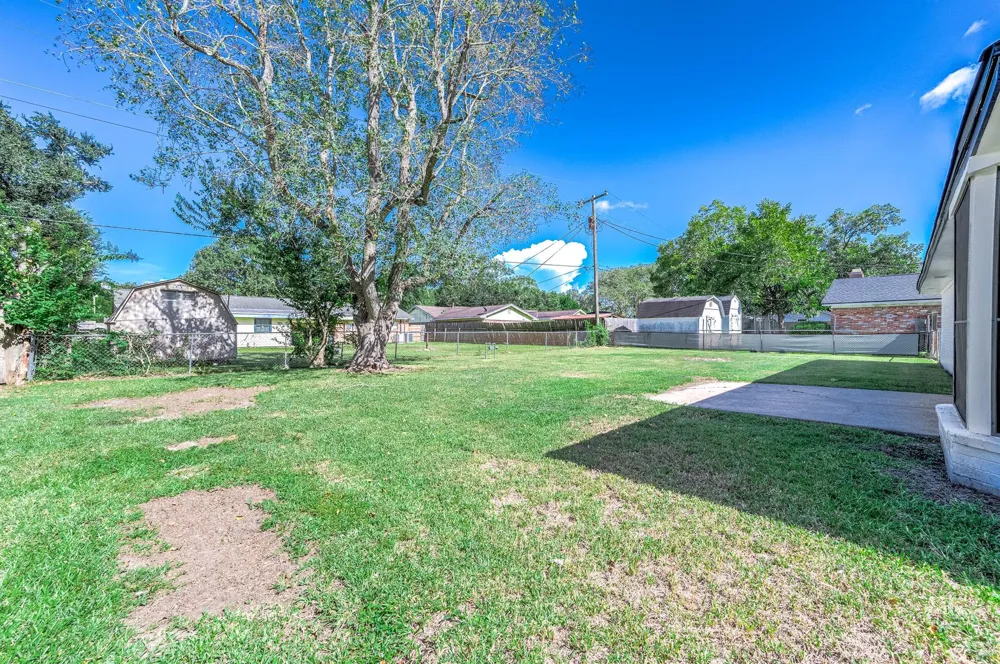 3713 Wilshire Drive Alvin, TX 77511
