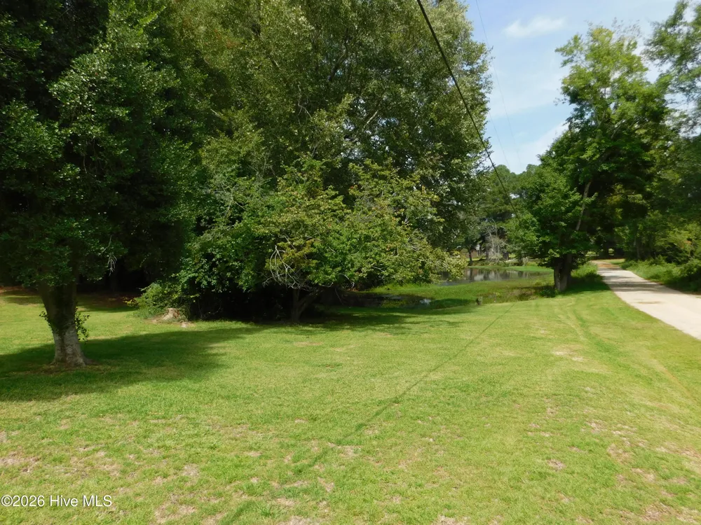 1603 Lake Drive Laurinburg, NC 28352