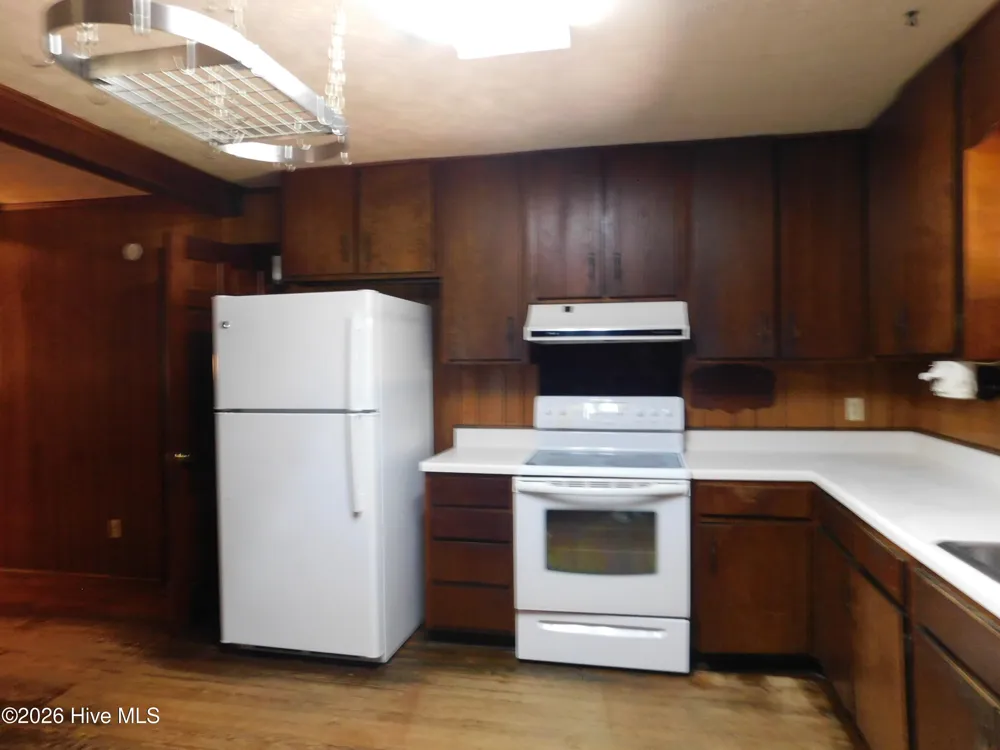 1603 Lake Drive Laurinburg, NC 28352