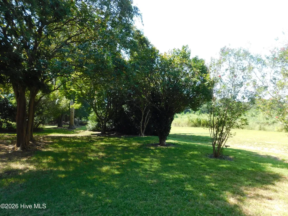 1603 Lake Drive Laurinburg, NC 28352