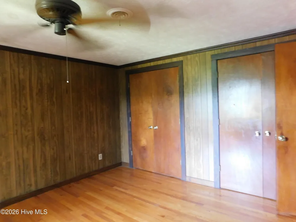 1603 Lake Drive Laurinburg, NC 28352