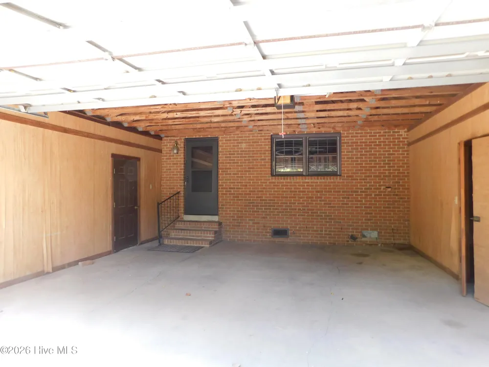 1603 Lake Drive Laurinburg, NC 28352