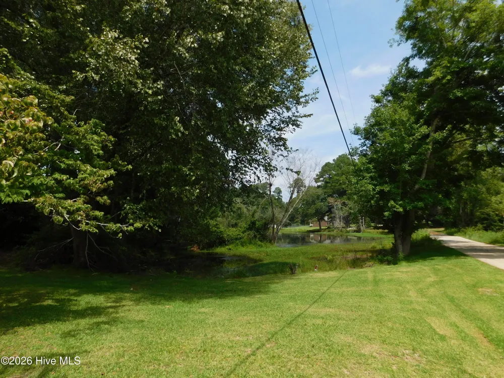 1603 Lake Drive Laurinburg, NC 28352