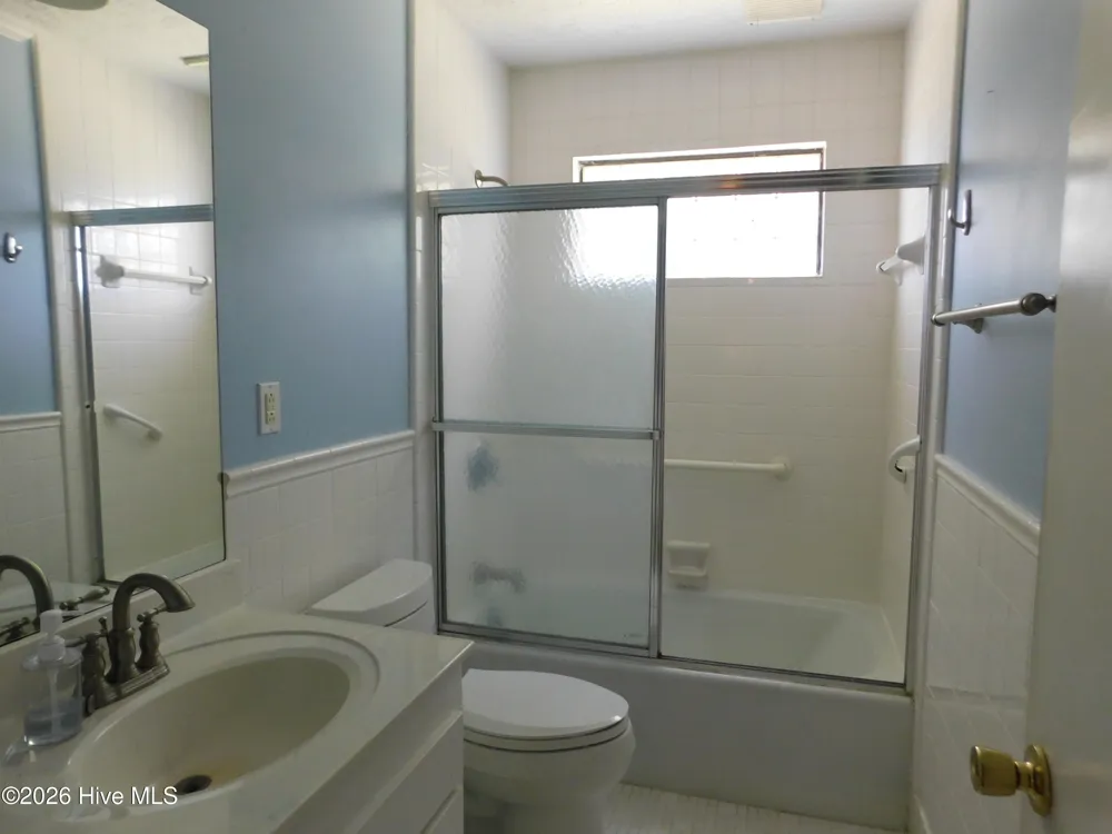 1603 Lake Drive Laurinburg, NC 28352