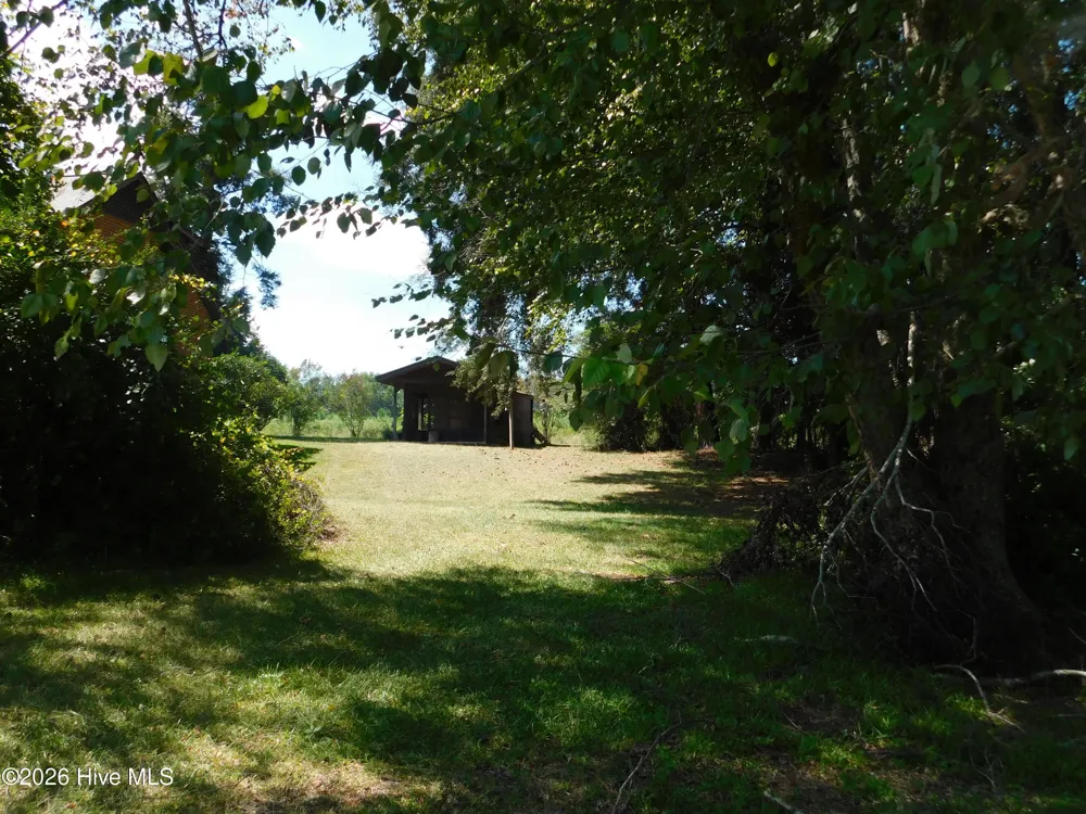 1603 Lake Drive Laurinburg, NC 28352