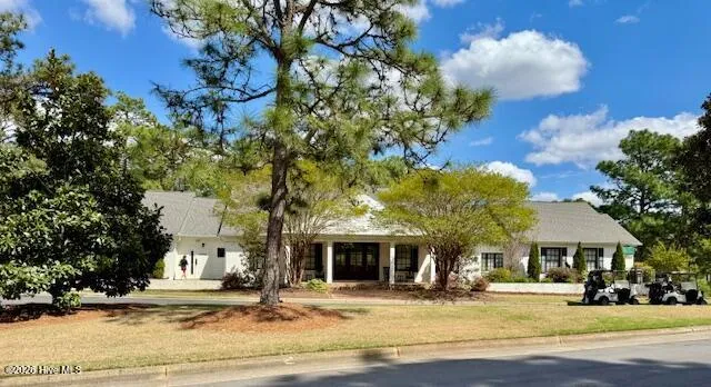1121 Sandmoore Drive Southern Pines, NC 28387