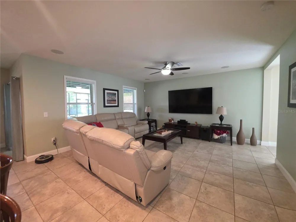 16117 STARLING CROSSING DRIVE Lithia, FL 33547
