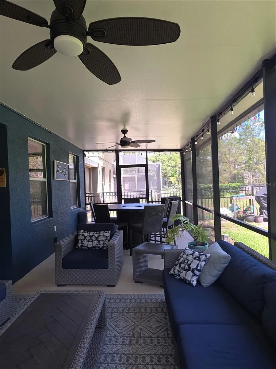 16117 STARLING CROSSING DRIVE Lithia, FL 33547