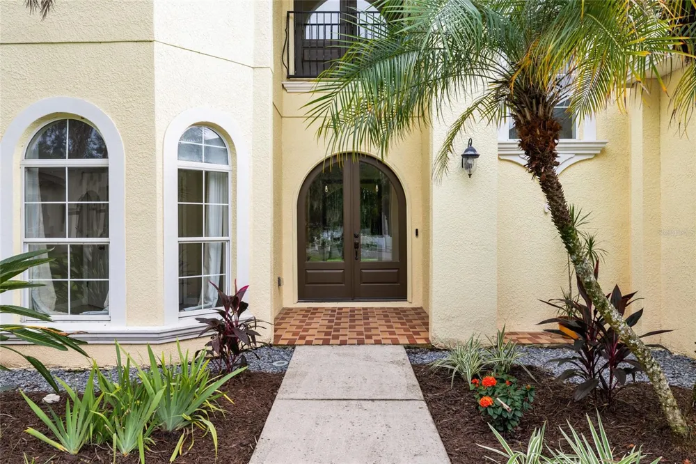 4117 WOODACRE LANE Tampa, FL 33624