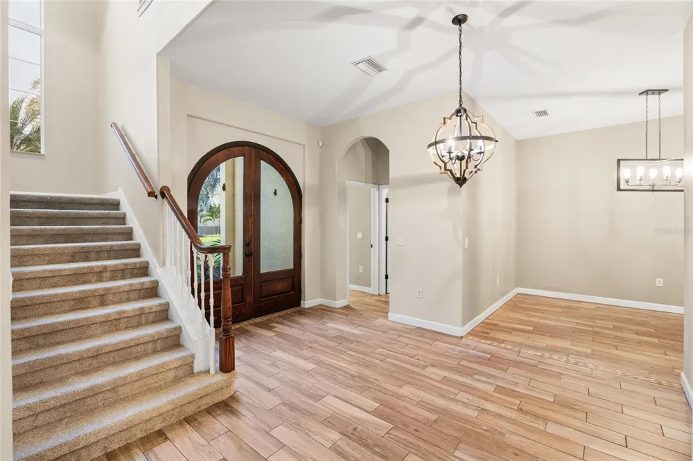 4117 WOODACRE LANE Tampa, FL 33624