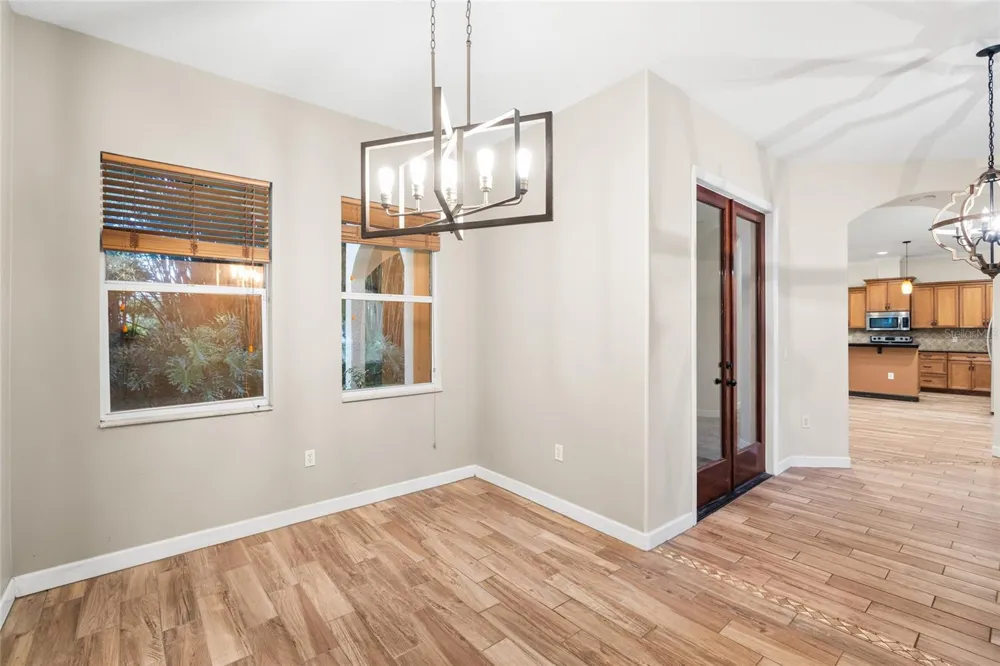 4117 WOODACRE LANE Tampa, FL 33624