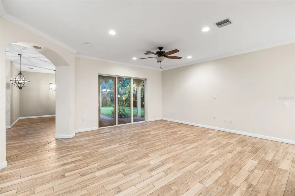 4117 WOODACRE LANE Tampa, FL 33624