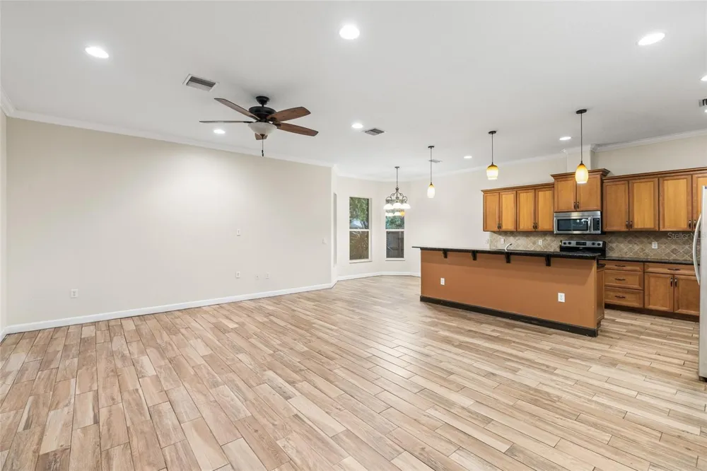4117 WOODACRE LANE Tampa, FL 33624