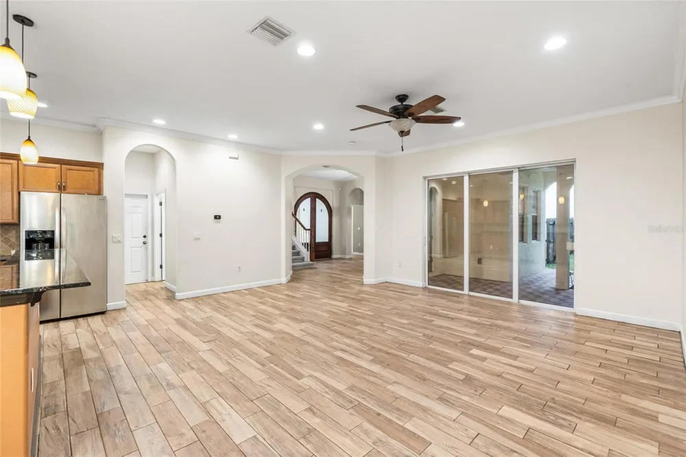 4117 WOODACRE LANE Tampa, FL 33624