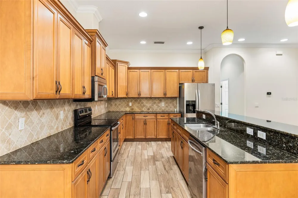 4117 WOODACRE LANE Tampa, FL 33624