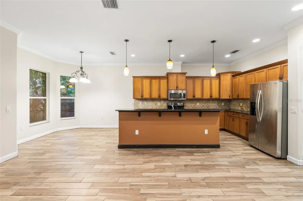 4117 WOODACRE LANE Tampa, FL 33624