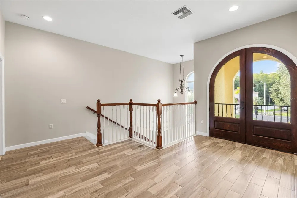 4117 WOODACRE LANE Tampa, FL 33624