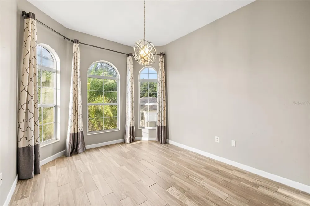 4117 WOODACRE LANE Tampa, FL 33624