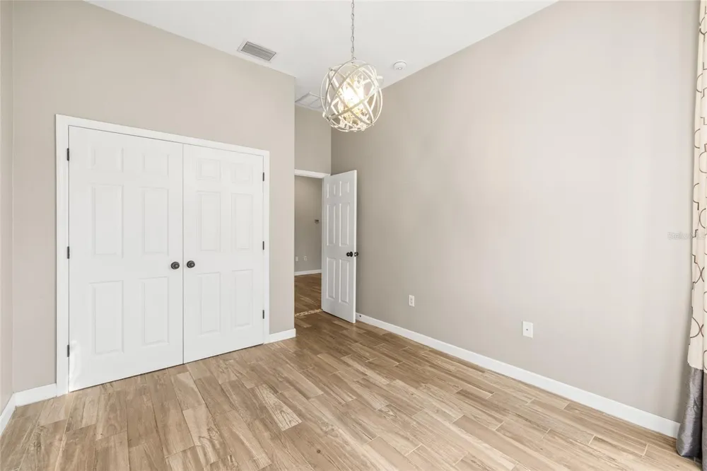 4117 WOODACRE LANE Tampa, FL 33624