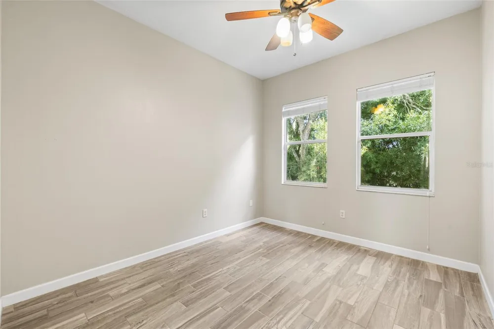 4117 WOODACRE LANE Tampa, FL 33624