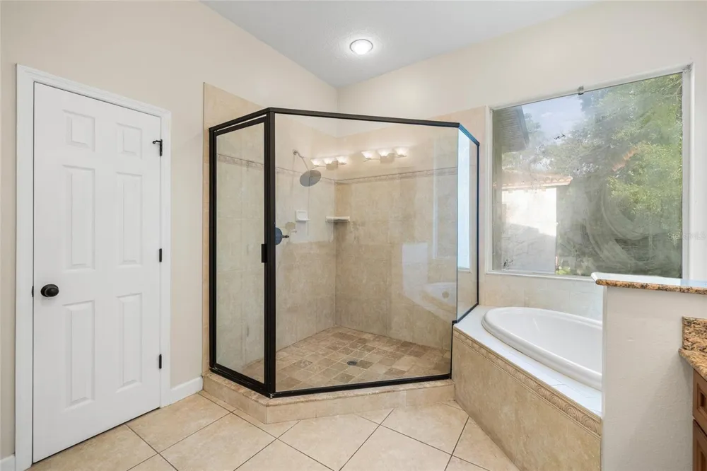 4117 WOODACRE LANE Tampa, FL 33624