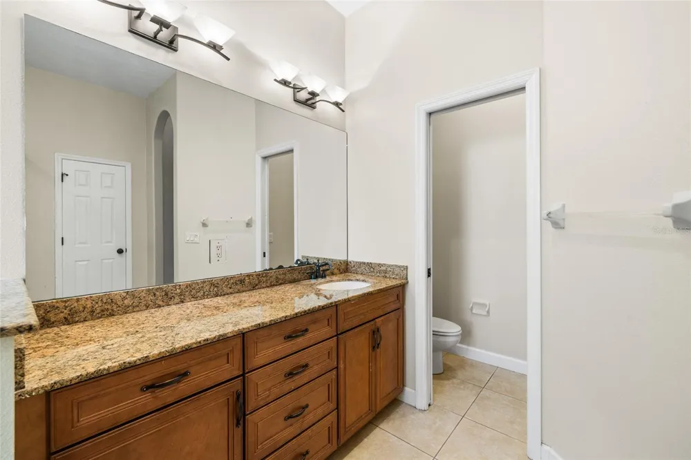 4117 WOODACRE LANE Tampa, FL 33624