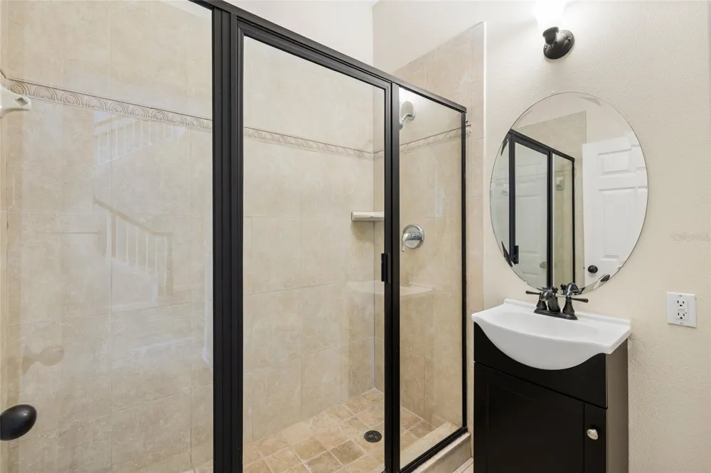 4117 WOODACRE LANE Tampa, FL 33624