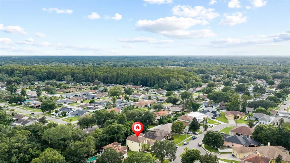 4117 WOODACRE LANE Tampa, FL 33624
