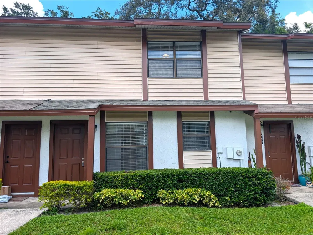 3441 OAK TRAIL COURT Tampa, FL 33614