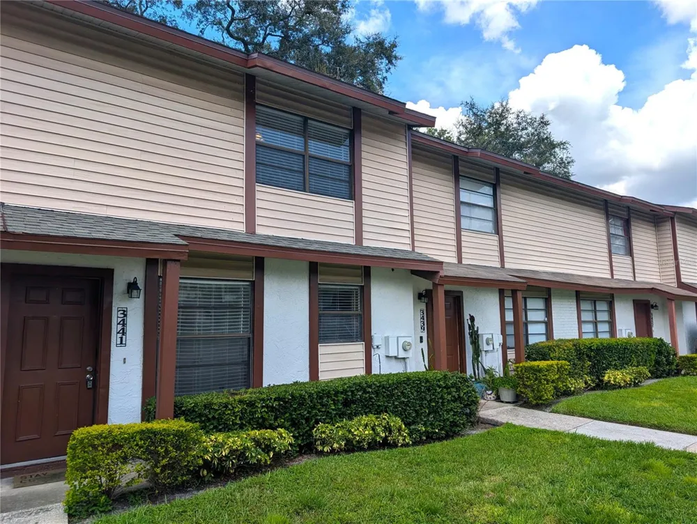 3441 OAK TRAIL COURT Tampa, FL 33614