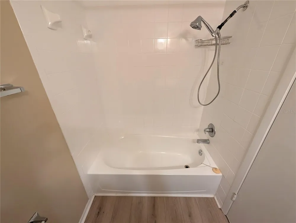 3441 OAK TRAIL COURT Tampa, FL 33614