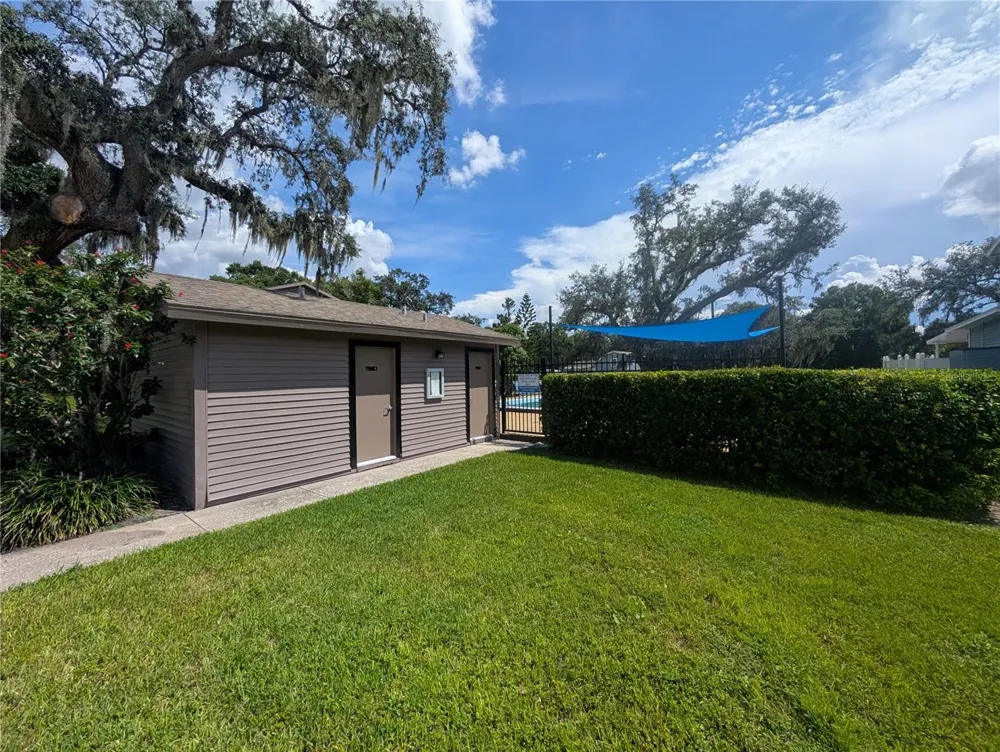 3441 OAK TRAIL COURT Tampa, FL 33614