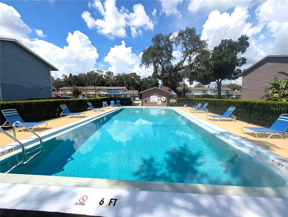 3441 OAK TRAIL COURT Tampa, FL 33614